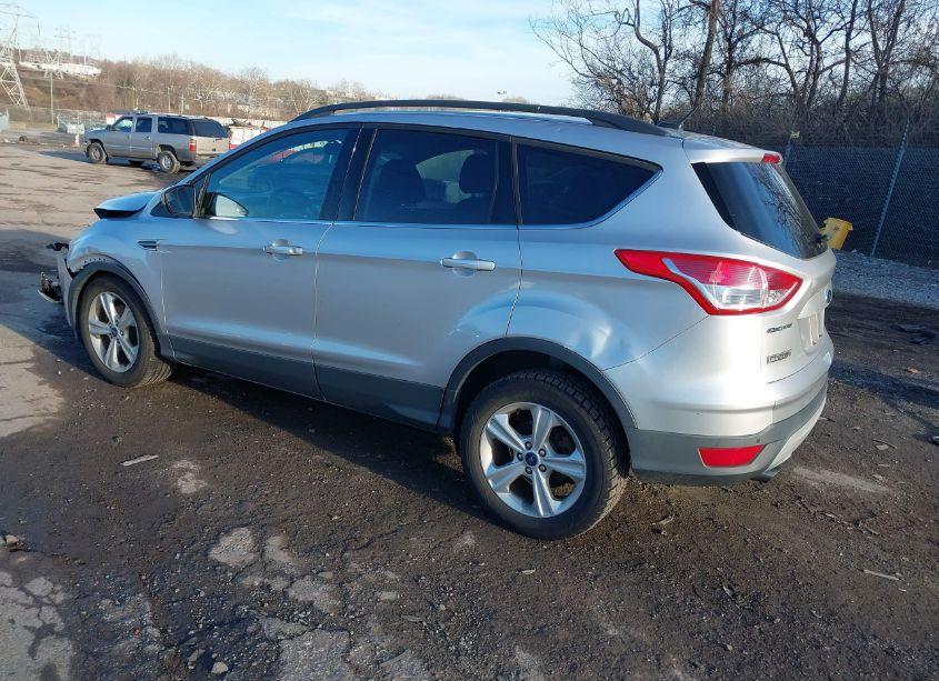 Photo 3 of 2015 Ford Escape SE (VIN 1FMCU0GX0FUA72804)