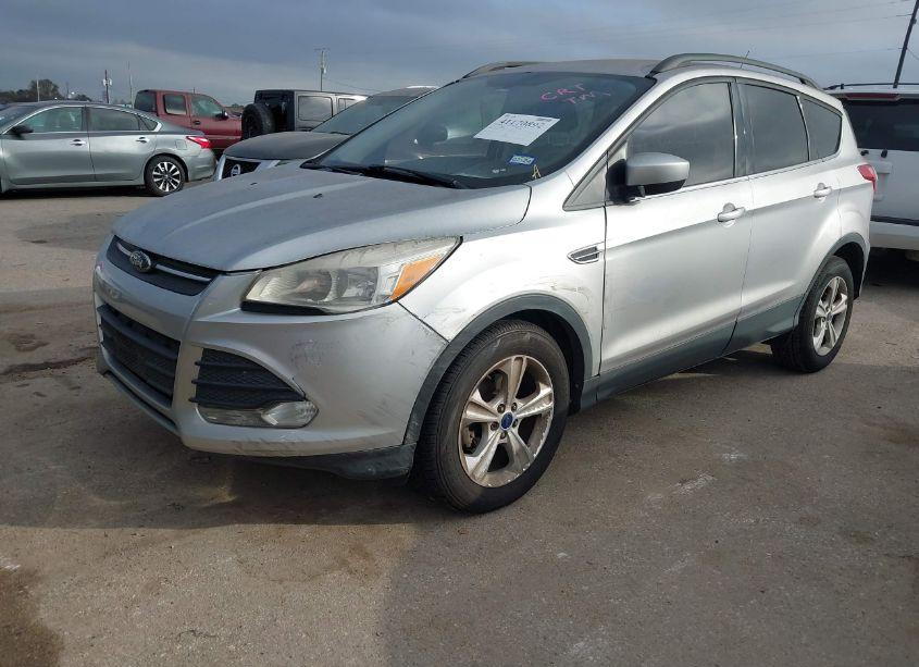 Photo 2 of 2015 Ford Escape SE (VIN 1FMCU0GX0FUB09639)