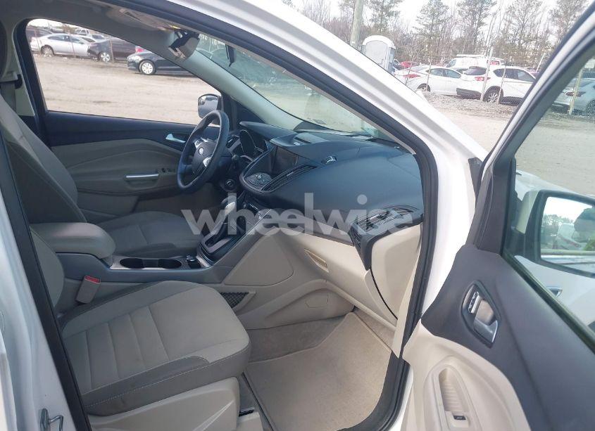 Photo 5 of 2015 Ford Escape SE (VIN 1FMCU0GX0FUB69310)