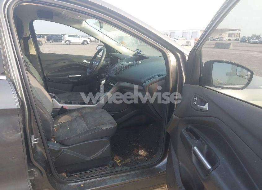 Photo 5 of 2015 Ford Escape SE (VIN 1FMCU0GX0FUC78365)