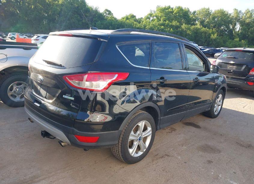 Photo 4 of 2016 Ford Escape SE (VIN 1FMCU0GX0GUA08070)