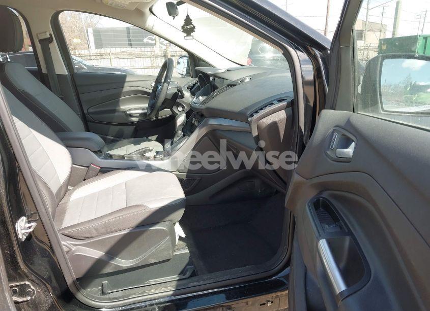 Photo 5 of 2016 Ford Escape SE (VIN 1FMCU0GX0GUA09011)