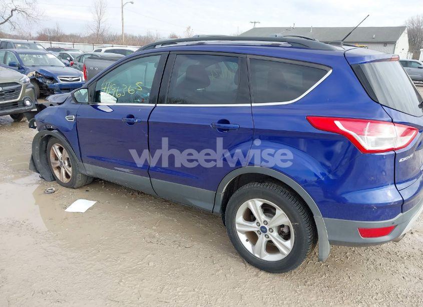 Photo 3 of 2016 Ford Escape SE (VIN 1FMCU0GX0GUA19408)