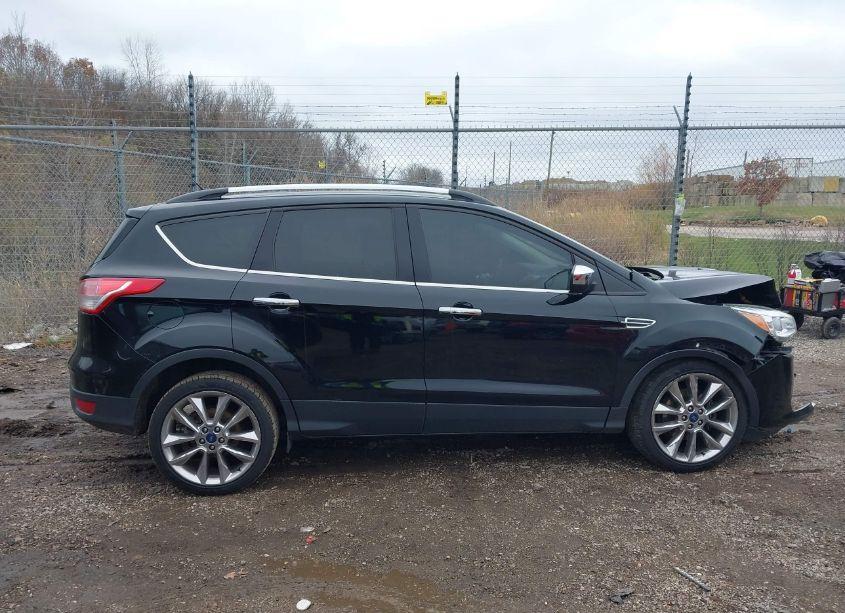 Photo 13 of 2016 Ford Escape SE (VIN 1FMCU0GX0GUA37620)
