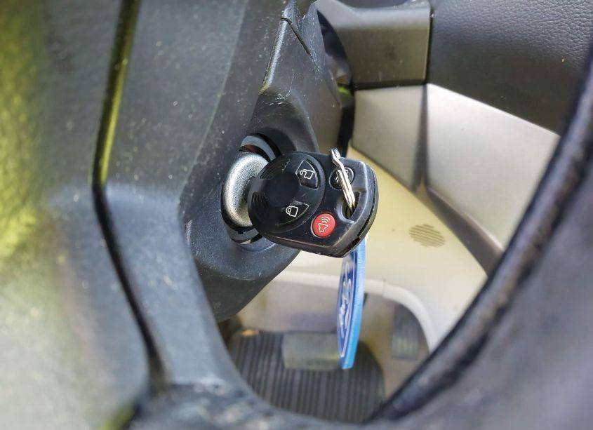 Photo 11 of 2016 Ford Escape SE (VIN 1FMCU0GX0GUB06421)