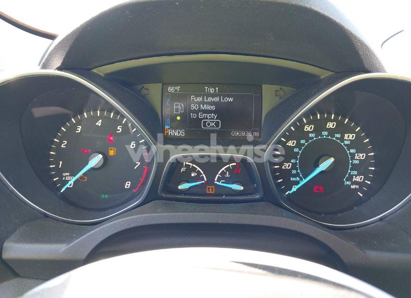 Photo 7 of 2016 Ford Escape SE (VIN 1FMCU0GX0GUB13983)