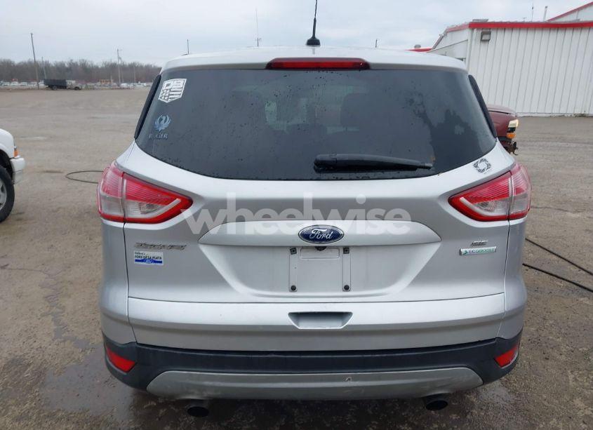 Photo 16 of 2016 Ford Escape SE (VIN 1FMCU0GX0GUB31769)