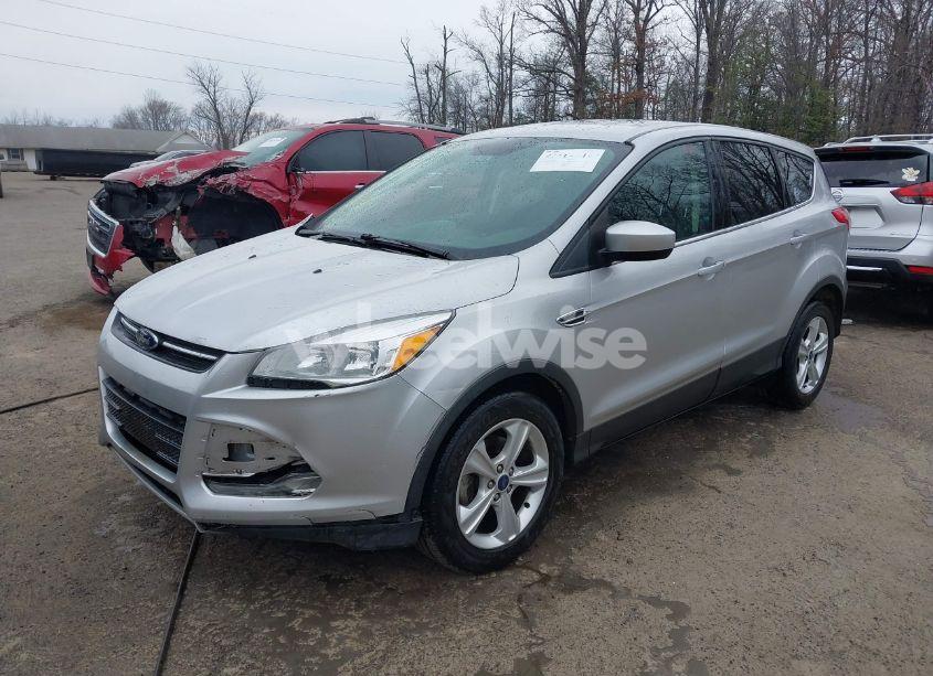 Photo 2 of 2016 Ford Escape SE (VIN 1FMCU0GX0GUB31769)