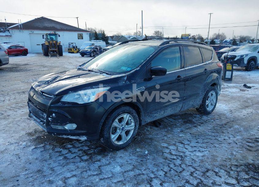 Photo 2 of 2013 Ford Escape SE (VIN 1FMCU0GX1DUA16447)