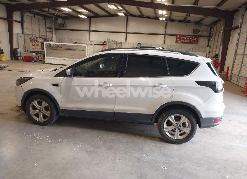 Photo 15 of 2013 Ford Escape SE (VIN 1FMCU0GX1DUB30867)
