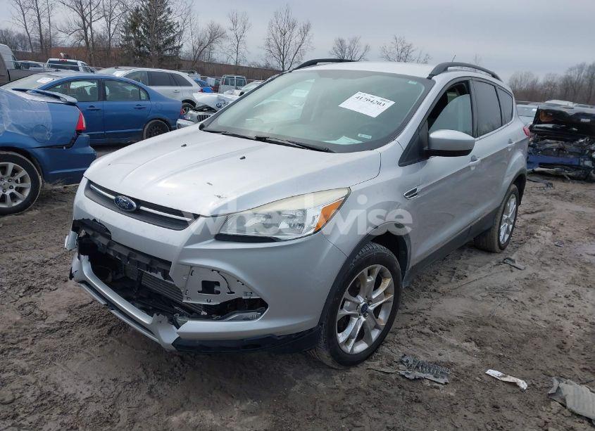 Photo 2 of 2013 Ford Escape SE (VIN 1FMCU0GX1DUB37611)
