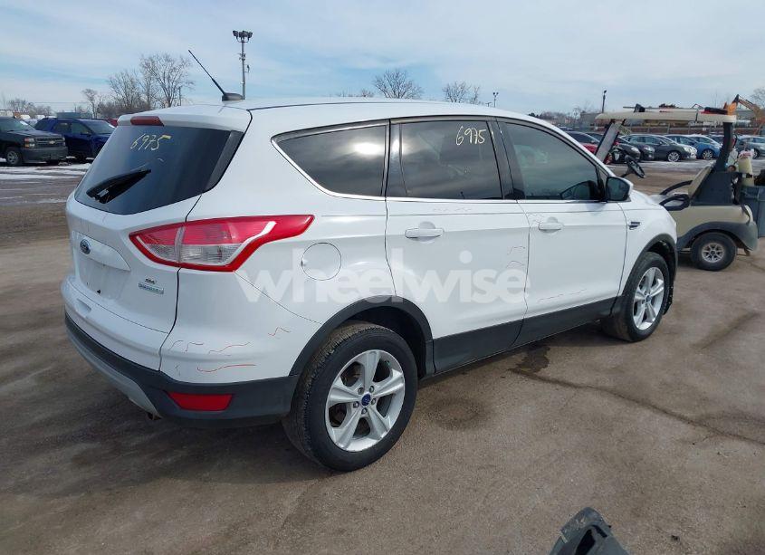 Photo 4 of 2013 Ford Escape SE (VIN 1FMCU0GX1DUB44333)