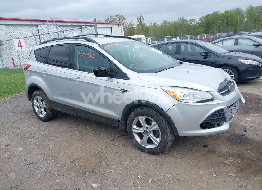 2013 Ford Escape SE (VIN 1FMCU0GX1DUB92835) main photo