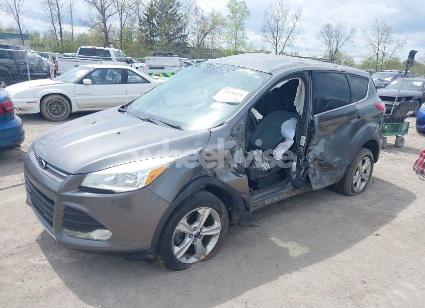 Photo 2 of 2013 Ford Escape SE (VIN 1FMCU0GX1DUD85017)