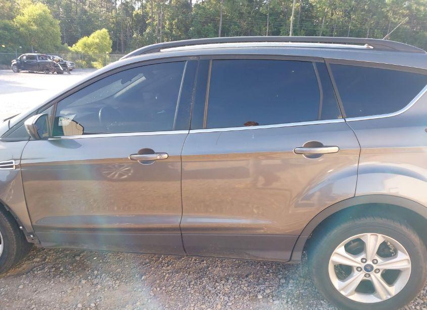 Photo 14 of 2014 Ford Escape SE (VIN 1FMCU0GX1EUB21863)