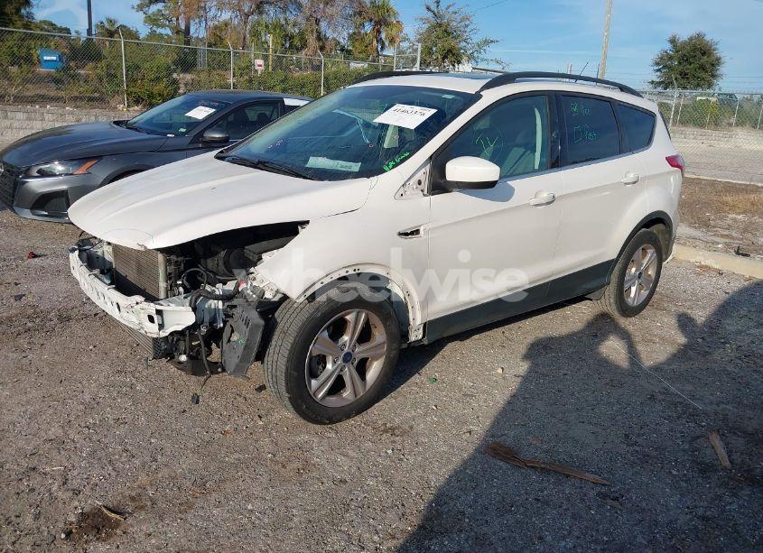 Photo 2 of 2014 Ford Escape SE (VIN 1FMCU0GX1EUB26206)