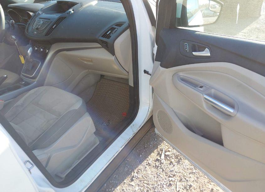 Photo 5 of 2014 Ford Escape SE (VIN 1FMCU0GX1EUB54264)