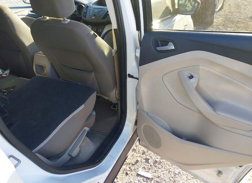 Photo 8 of 2014 Ford Escape SE (VIN 1FMCU0GX1EUB54264)