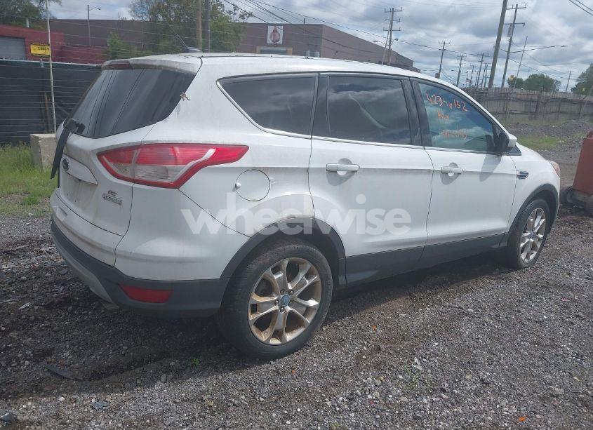 Photo 4 of 2014 Ford Escape SE (VIN 1FMCU0GX1EUB57195)