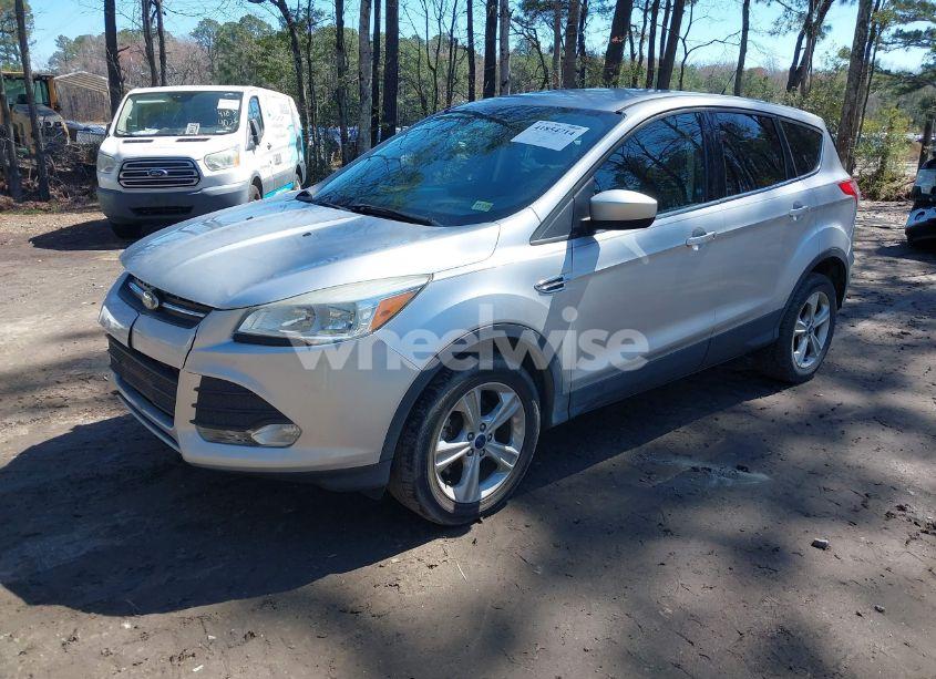 Photo 2 of 2014 Ford Escape SE (VIN 1FMCU0GX1EUD49183)