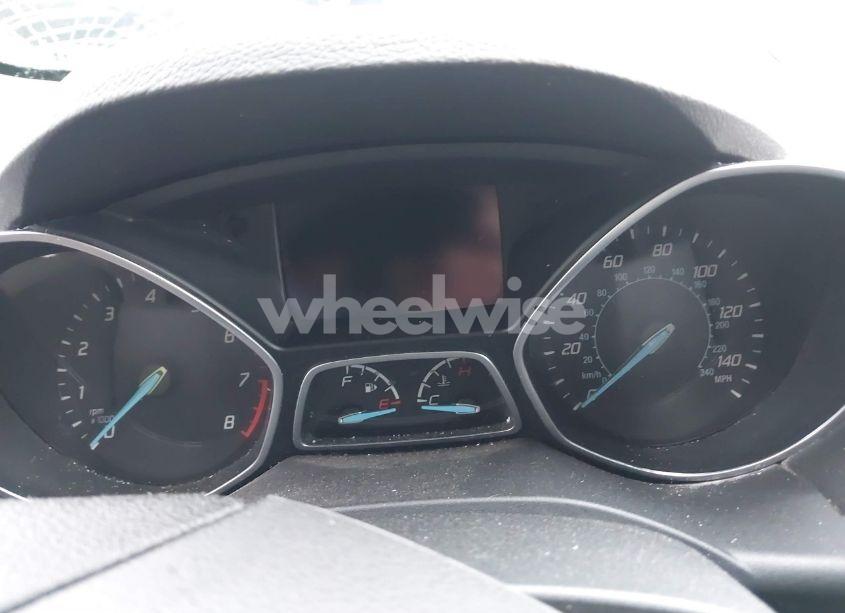 Photo 15 of 2014 Ford Escape SE (VIN 1FMCU0GX1EUE21855)