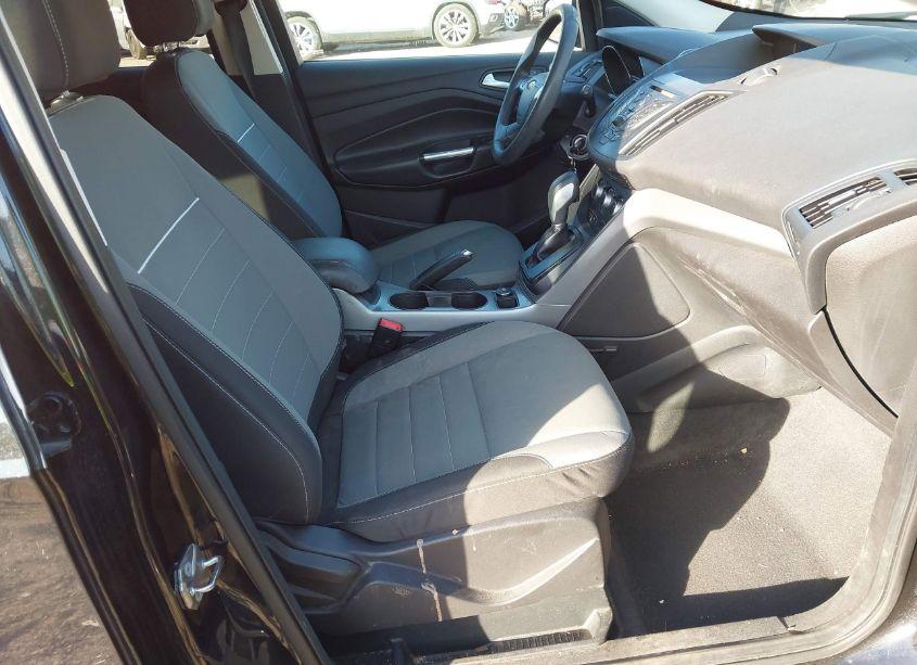 Photo 5 of 2015 Ford Escape SE (VIN 1FMCU0GX1FUA77932)