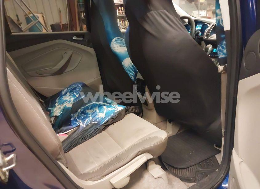 Photo 8 of 2015 Ford Escape SE (VIN 1FMCU0GX1FUA81737)