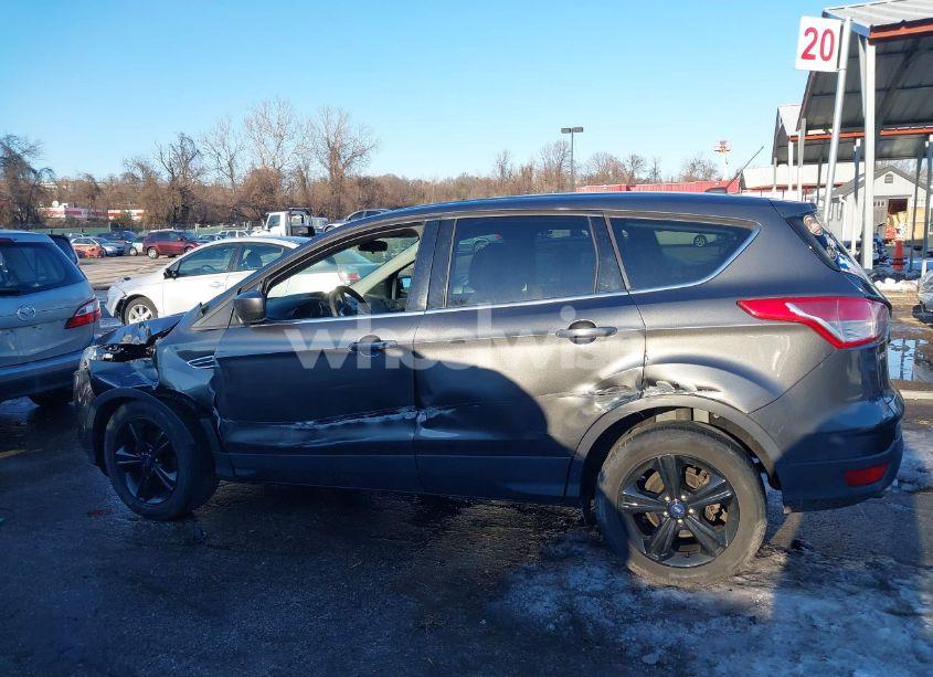 Photo 14 of 2015 Ford Escape SE (VIN 1FMCU0GX1FUB00562)
