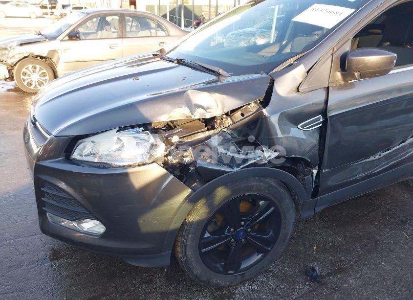 Photo 6 of 2015 Ford Escape SE (VIN 1FMCU0GX1FUB00562)