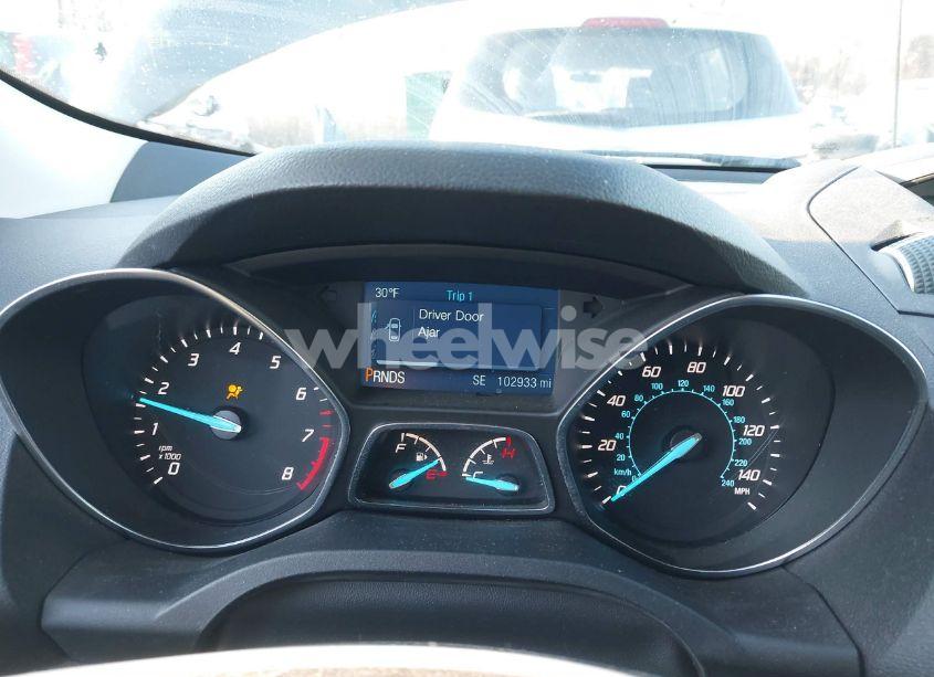 Photo 7 of 2015 Ford Escape SE (VIN 1FMCU0GX1FUB00562)