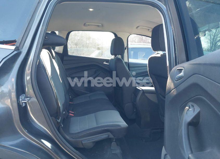 Photo 8 of 2015 Ford Escape SE (VIN 1FMCU0GX1FUB00562)