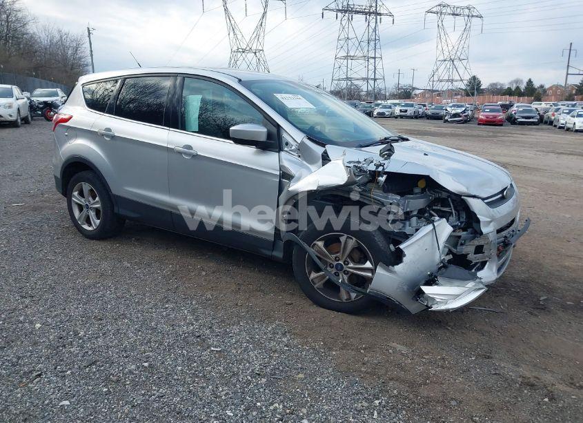 2015 Ford Escape SE (VIN 1FMCU0GX1FUB54928) main photo