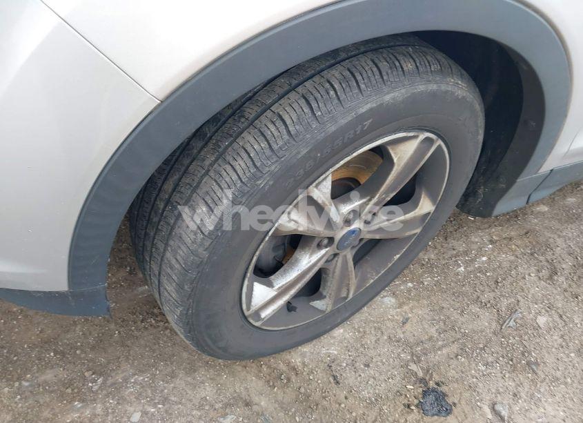 Photo 12 of 2015 Ford Escape SE (VIN 1FMCU0GX1FUB54928)