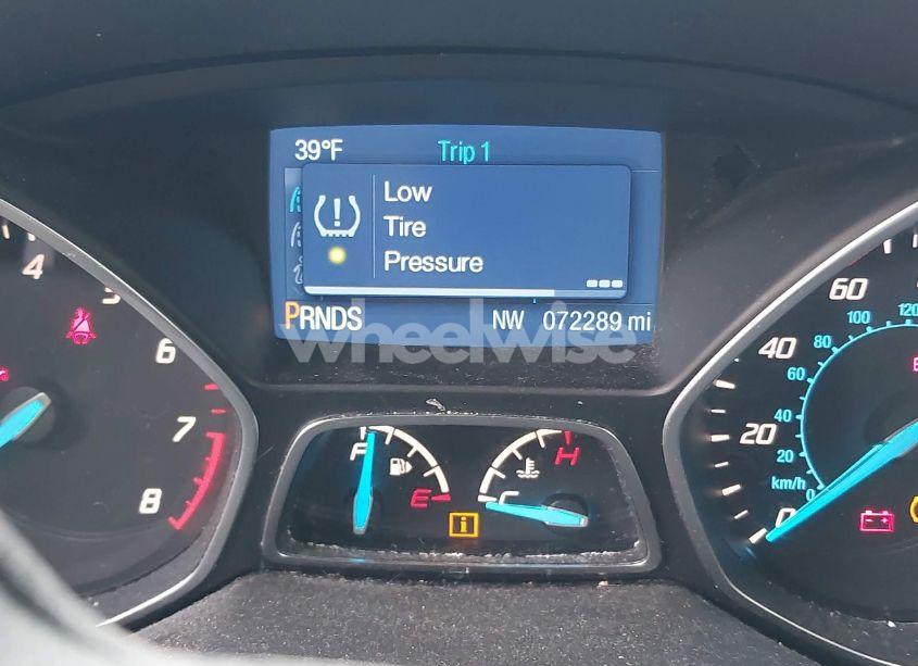 Photo 16 of 2015 Ford Escape SE (VIN 1FMCU0GX1FUB54928)