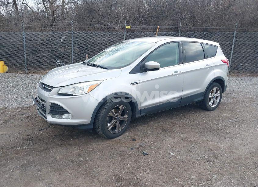 Photo 2 of 2015 Ford Escape SE (VIN 1FMCU0GX1FUB54928)