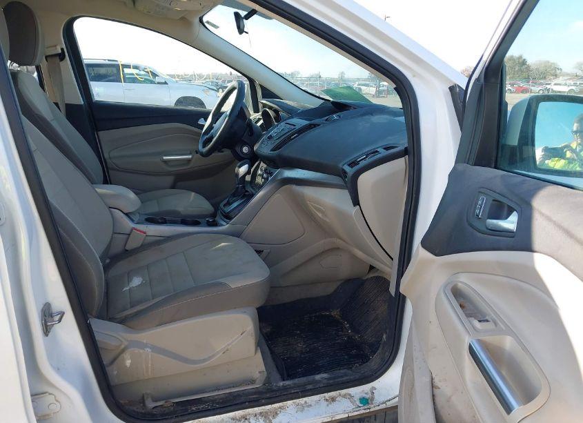 Photo 5 of 2015 Ford Escape SE (VIN 1FMCU0GX1FUB80171)