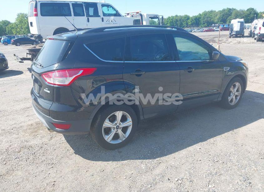 Photo 4 of 2015 Ford Escape SE (VIN 1FMCU0GX1FUB87394)