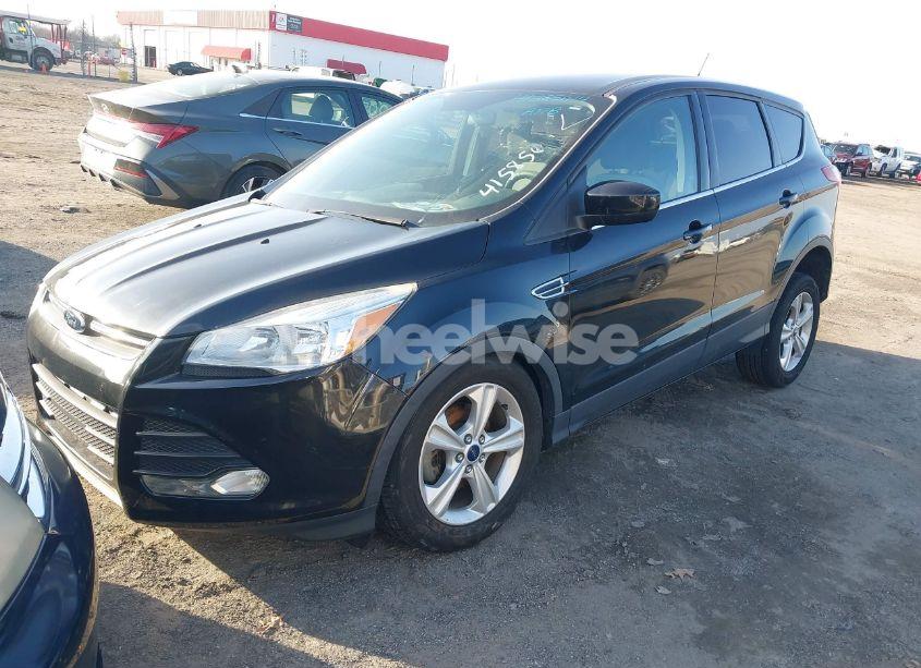 Photo 2 of 2015 Ford Escape SE (VIN 1FMCU0GX1FUC77192)