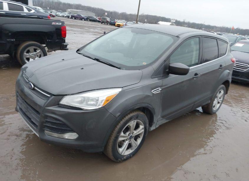 Photo 2 of 2015 Ford Escape SE (VIN 1FMCU0GX1FUC87740)