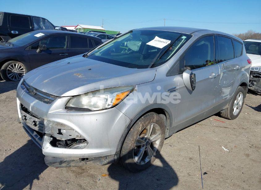 Photo 2 of 2016 Ford Escape SE (VIN 1FMCU0GX1GUA36024)