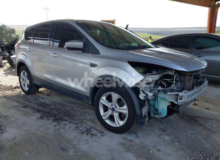 2016 Ford Escape SE (VIN 1FMCU0GX1GUB09196) main photo