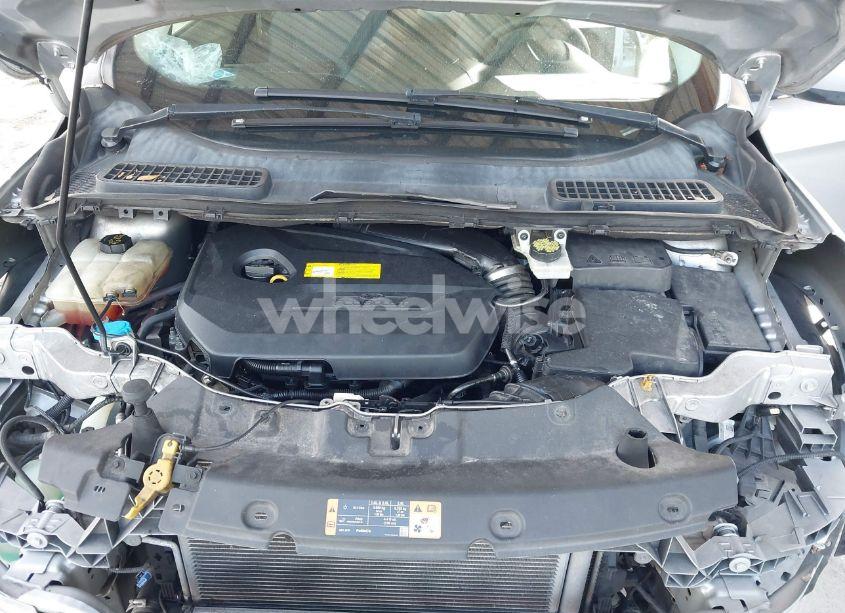 Photo 10 of 2016 Ford Escape SE (VIN 1FMCU0GX1GUB09196)