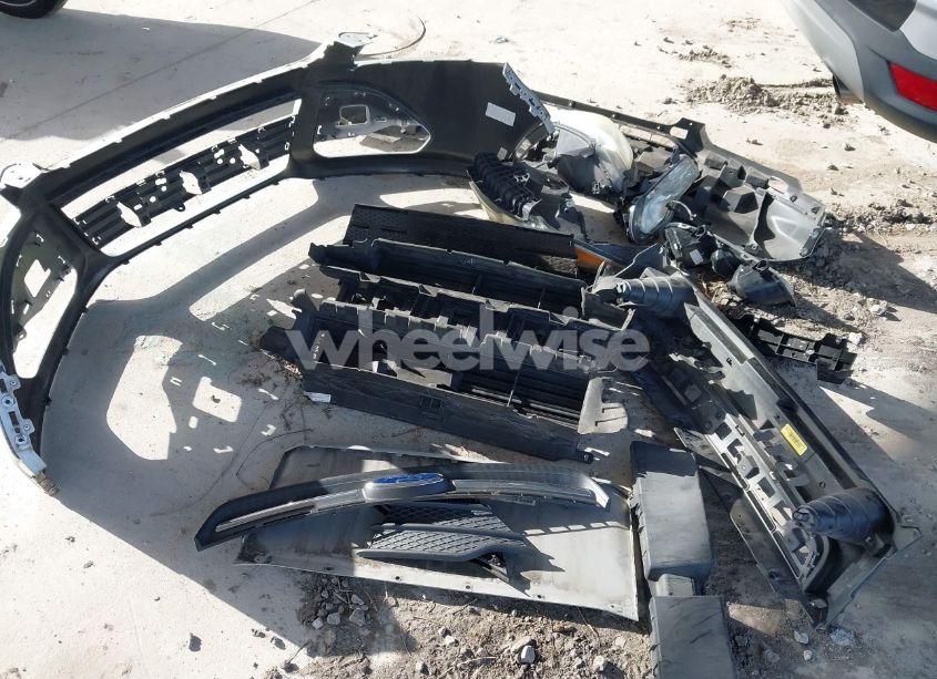 Photo 12 of 2016 Ford Escape SE (VIN 1FMCU0GX1GUB09196)