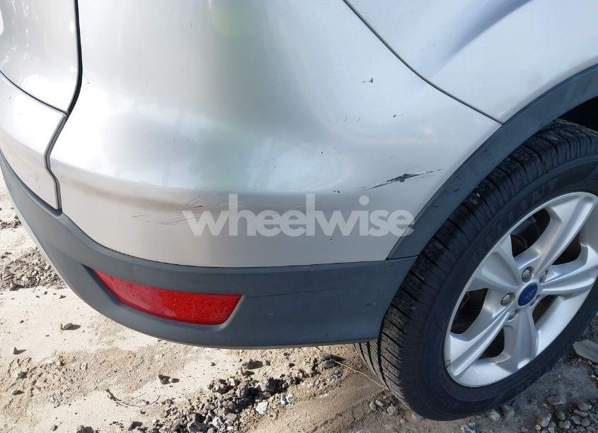 Photo 13 of 2016 Ford Escape SE (VIN 1FMCU0GX1GUB09196)