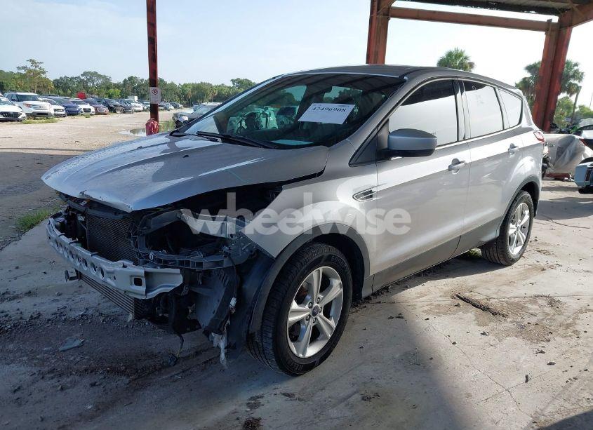 Photo 2 of 2016 Ford Escape SE (VIN 1FMCU0GX1GUB09196)
