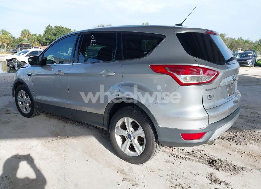 Photo 3 of 2016 Ford Escape SE (VIN 1FMCU0GX1GUB09196)