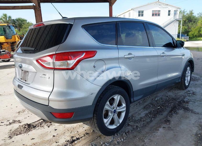 Photo 4 of 2016 Ford Escape SE (VIN 1FMCU0GX1GUB09196)