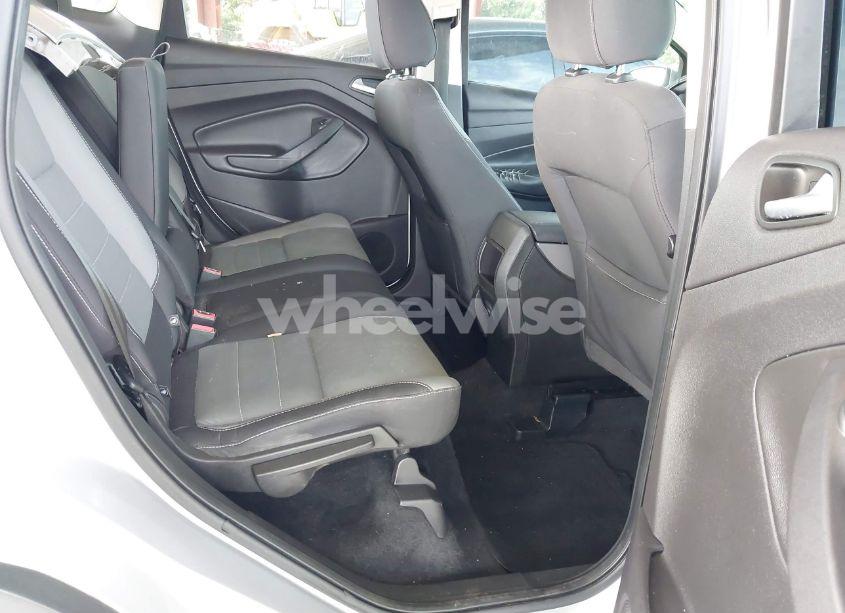 Photo 8 of 2016 Ford Escape SE (VIN 1FMCU0GX1GUB09196)