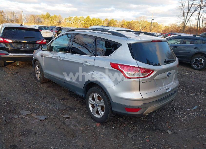 Photo 3 of 2016 Ford Escape SE (VIN 1FMCU0GX1GUB35393)