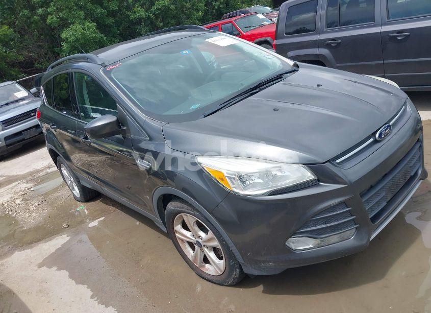 2016 Ford Escape SE (VIN 1FMCU0GX1GUB70063) main photo